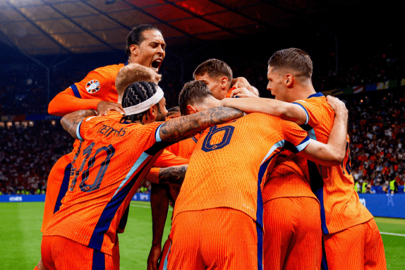 马丁内斯本,赛季三战全,零封对手,彩神网,彩票预测,在线投注,彩票分析,快速开奖