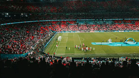 新中国首个甲级体育场升级焕新，兼顾保护与开发之谜揭晓