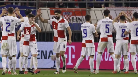 利物浦两连胜，16轮战南安普顿以3-1获胜，跃居积分榜第六位。