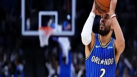 “本月底新加坡将举办2025年世界泳联游泳世界杯”